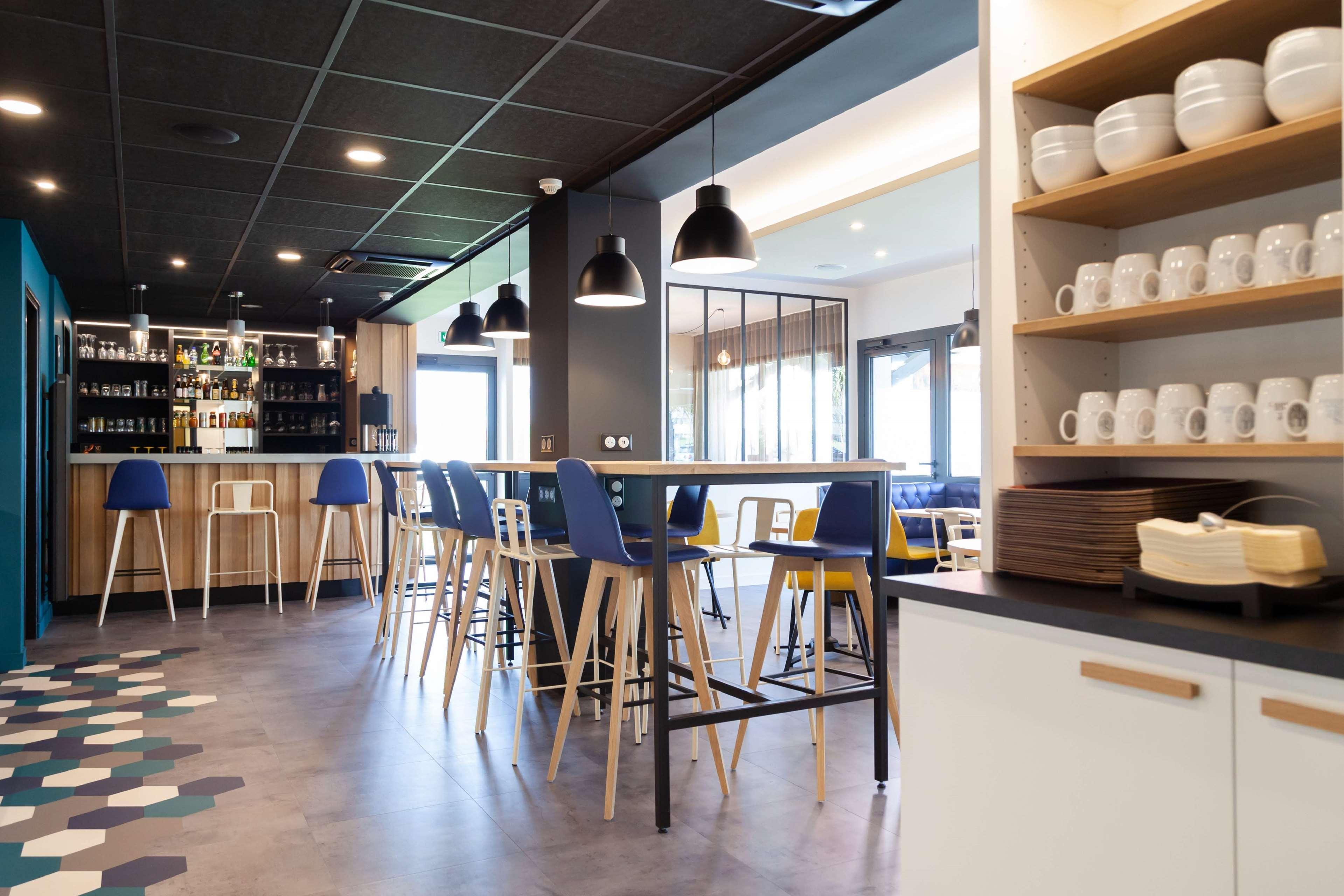 Kyriad Niort-Espace Mendesfrance Dış mekan fotoğraf