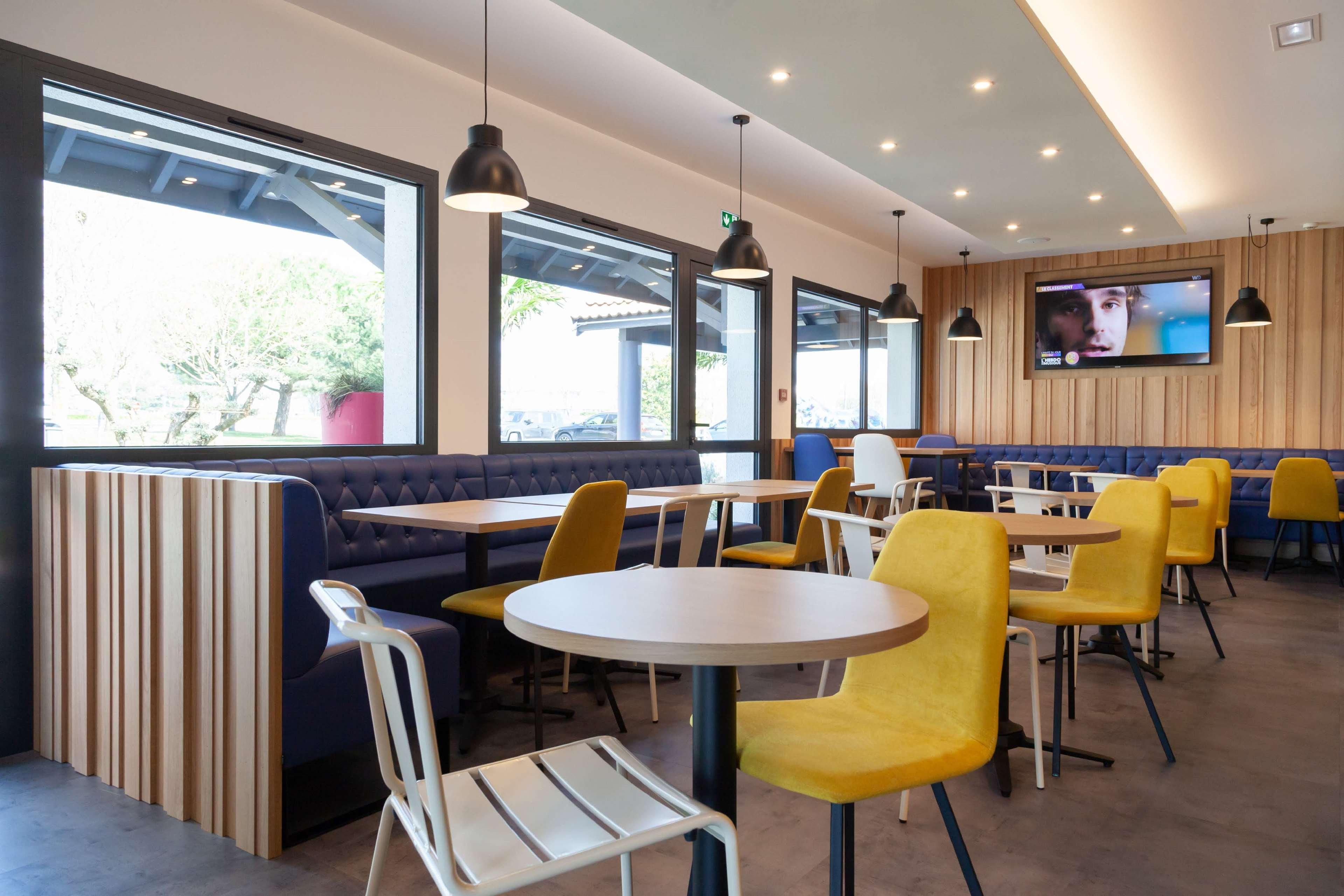 Kyriad Niort-Espace Mendesfrance Dış mekan fotoğraf