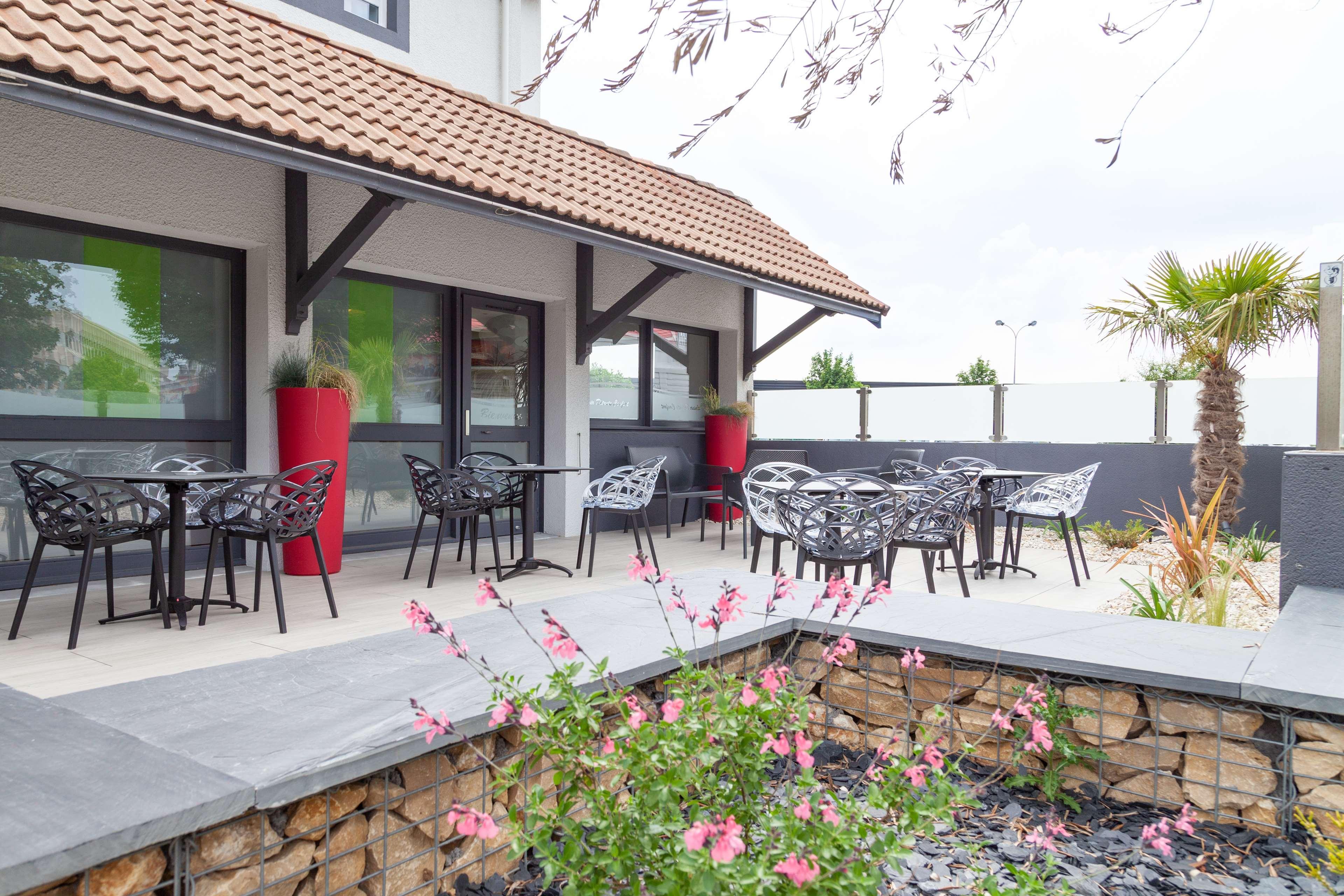 Kyriad Niort-Espace Mendesfrance Dış mekan fotoğraf